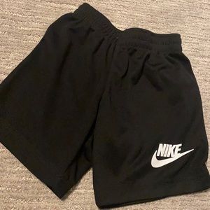 Size 4T toddler boy Nike shorts.